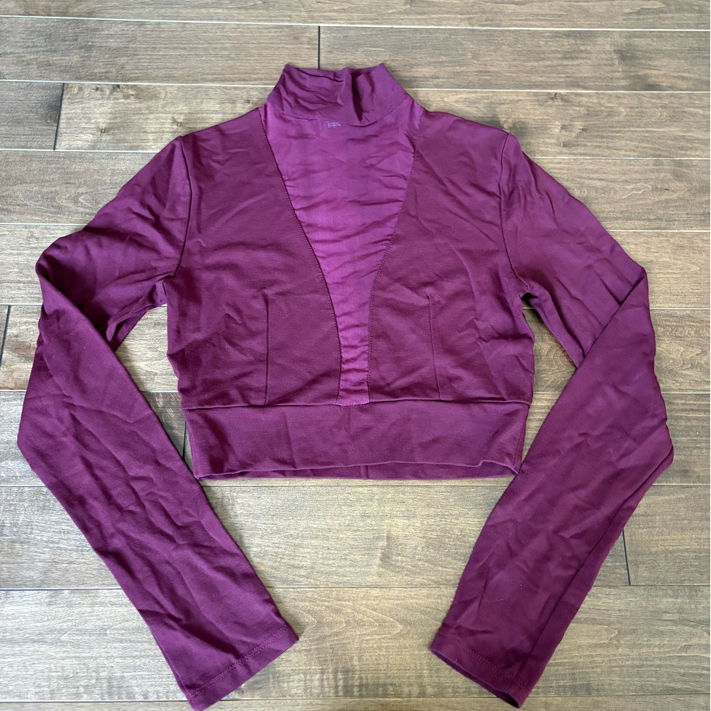 SEDUCTIONS MESH CROP TOP